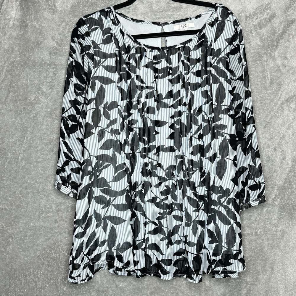 O&A 1X Shirt Top Black Blue Floral‎ 3/4 Sleeve Scoop Neck Button Back Sheer